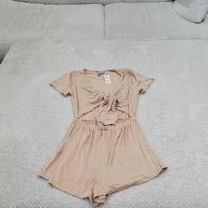 Sky and Sparrow Tan Romper with V Neck and Tie Waist